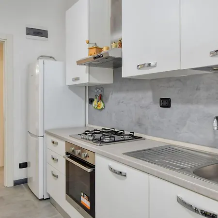 Stunning In With Wifi Apartment Genoa